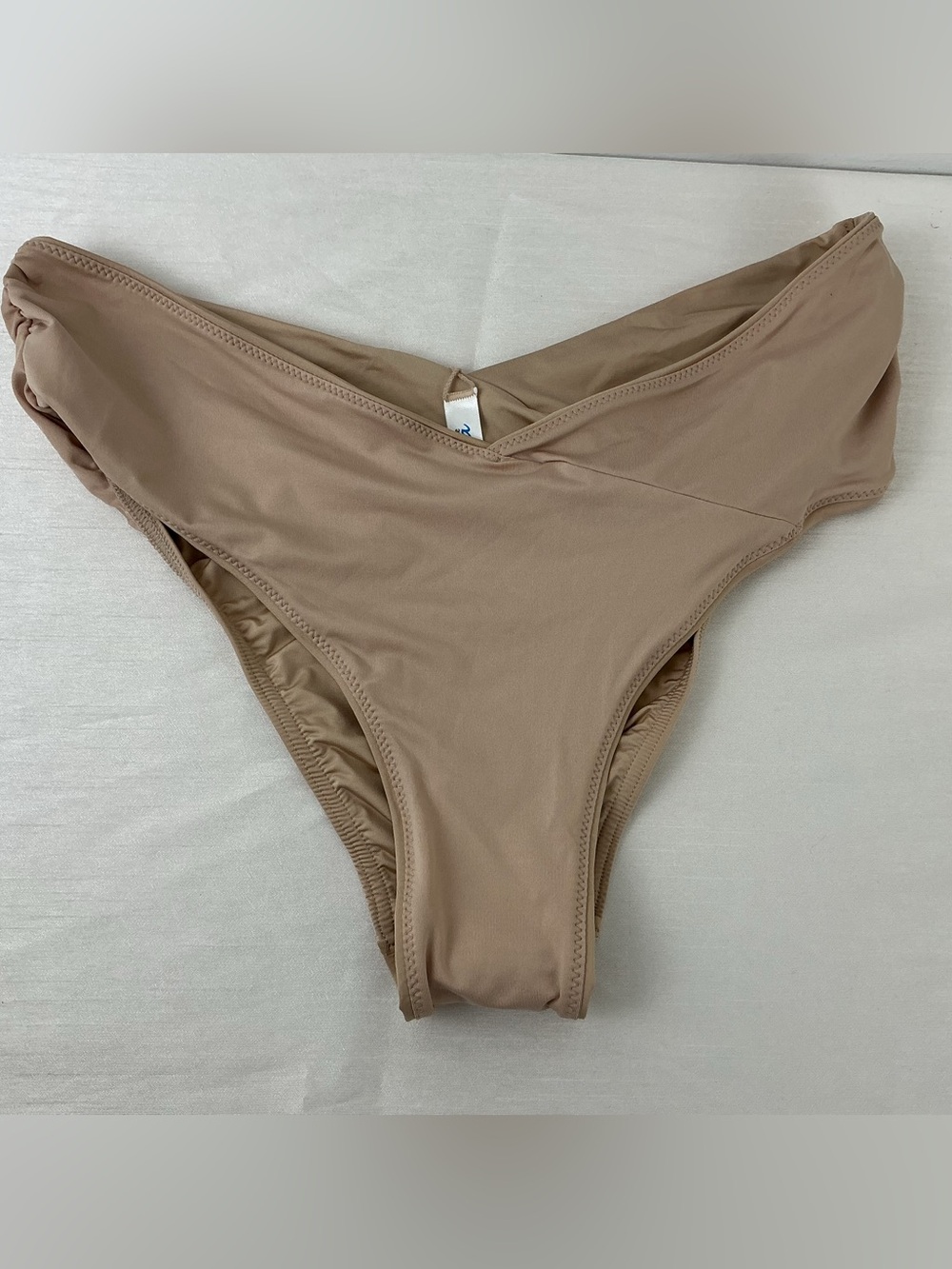 La vie en rose Women’s V-Cut High Leg Bikini Bottom Ruched Cheeky NWT